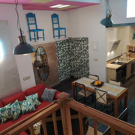 Loft De Diseno En Cima De Apartment *